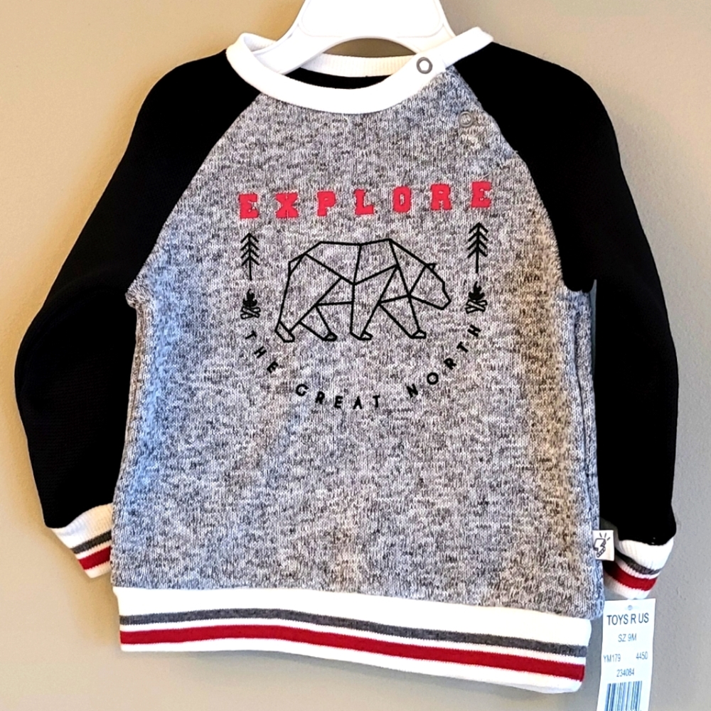 NWT grey/black pullover sweater